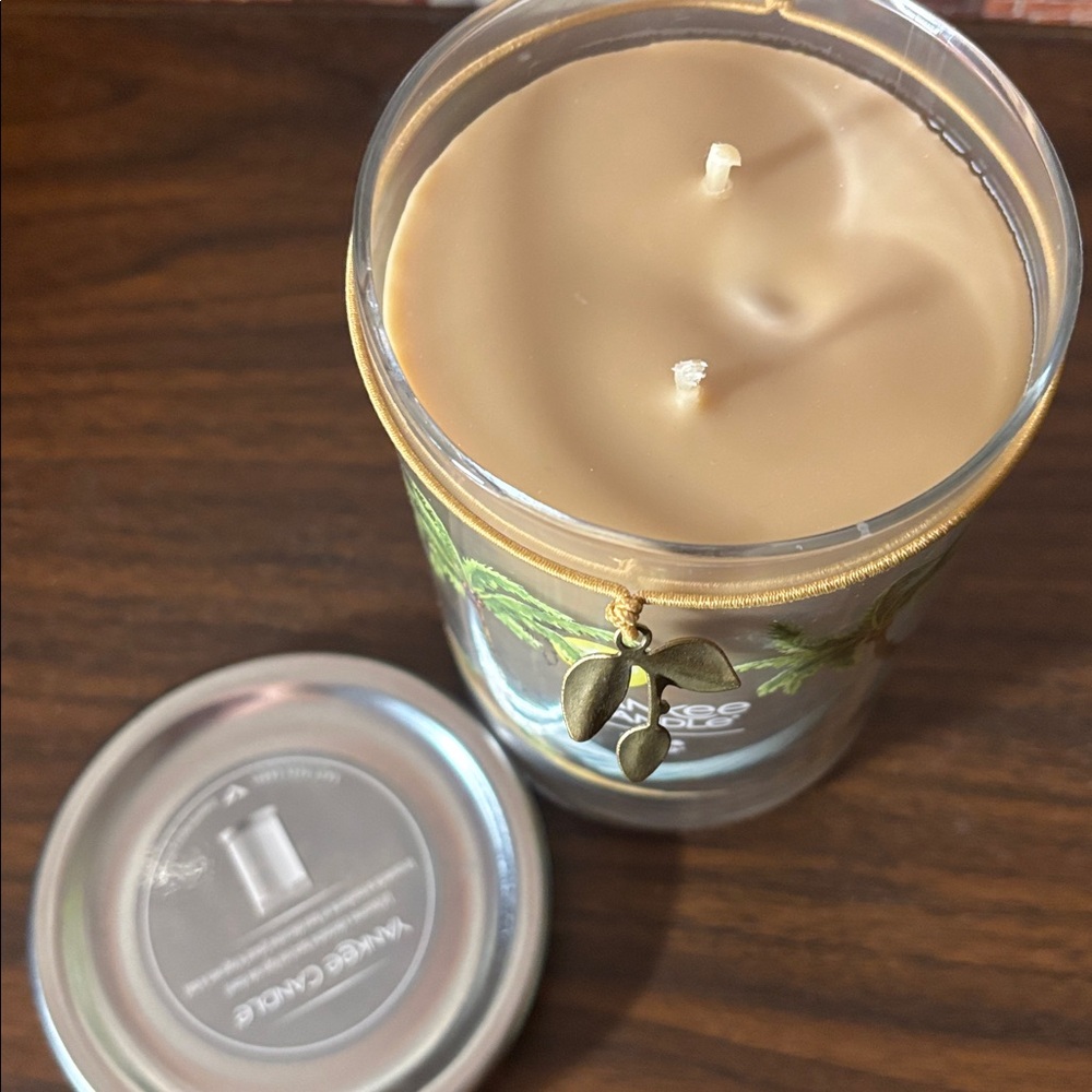 Yankee Candle Sun & Sand Large Tumbler - Picture 3 of 4